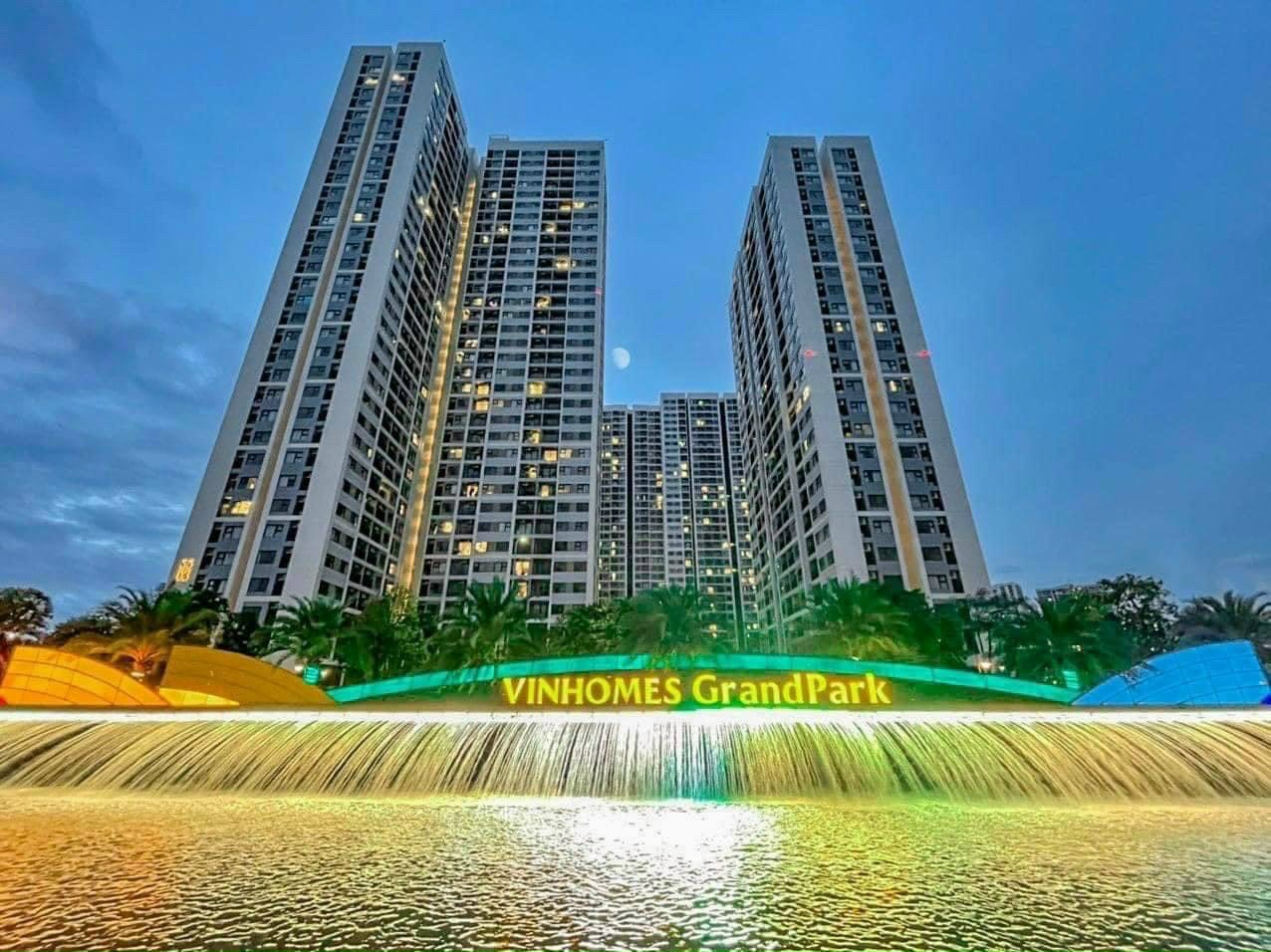 Công viên cau vồng vinhomes 2